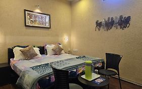Shaleen Elegance Homestay Near Nakki Lake